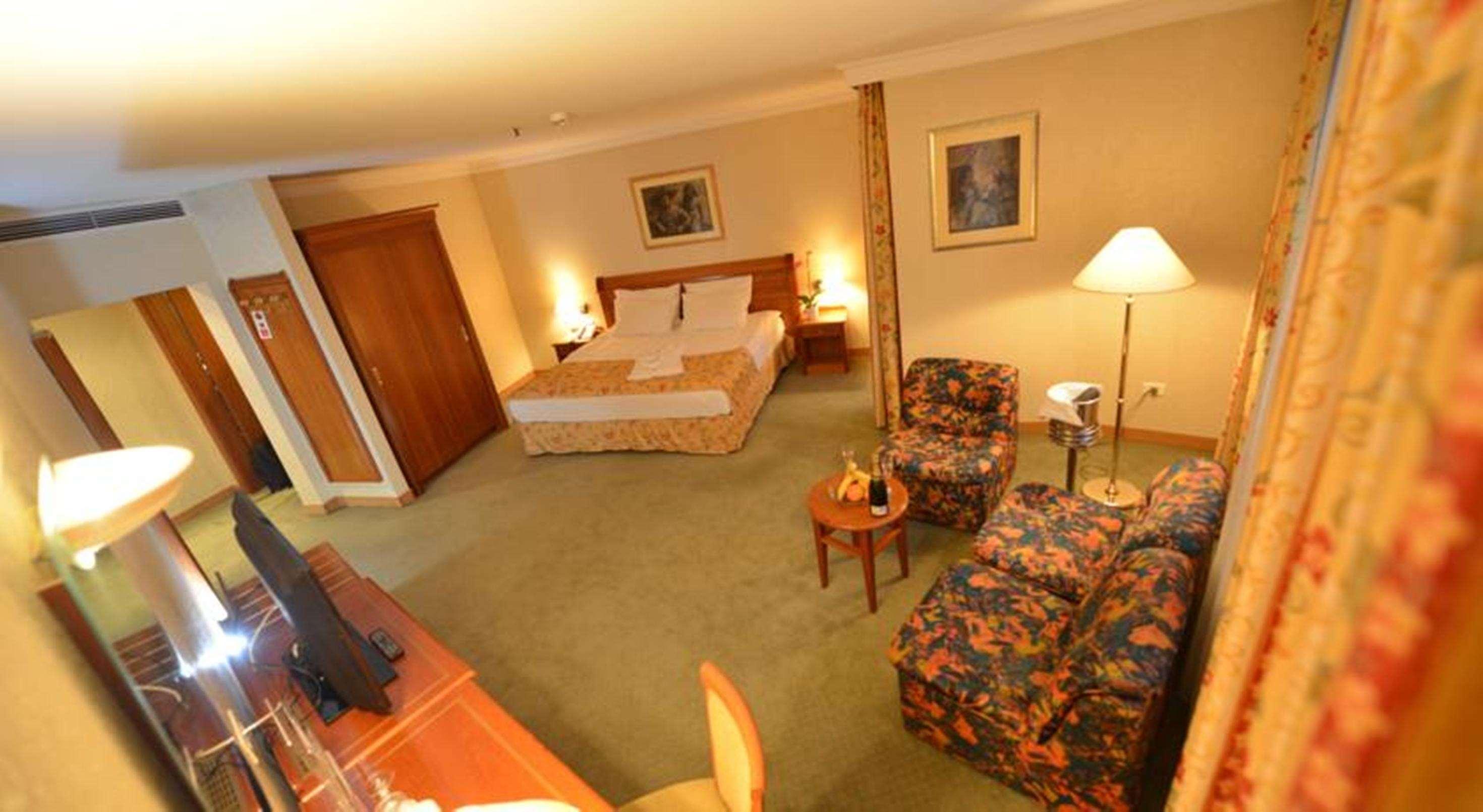Best Western Hotel Turist สโกเปีย ภายนอก รูปภาพ