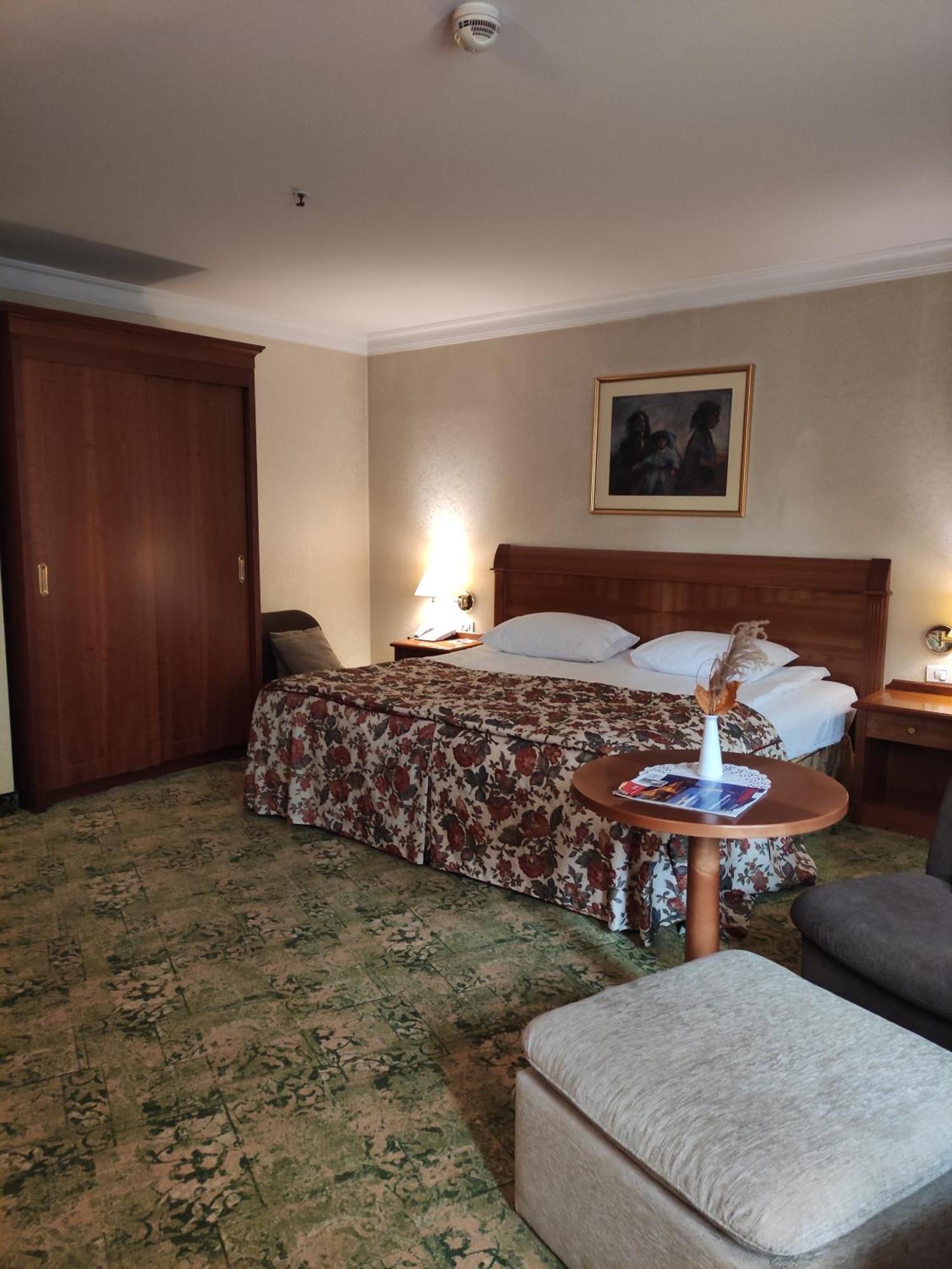 Best Western Hotel Turist สโกเปีย ภายนอก รูปภาพ