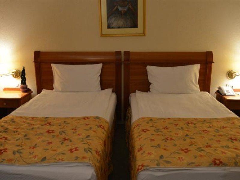 Best Western Hotel Turist สโกเปีย ภายนอก รูปภาพ
