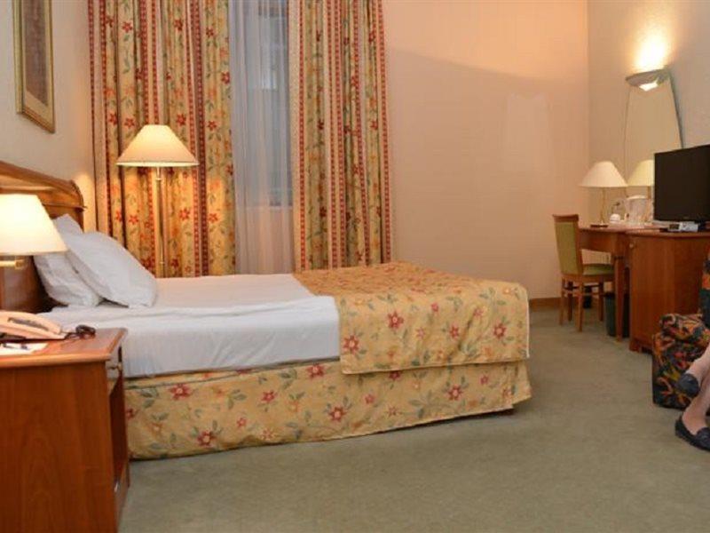 Best Western Hotel Turist สโกเปีย ภายนอก รูปภาพ